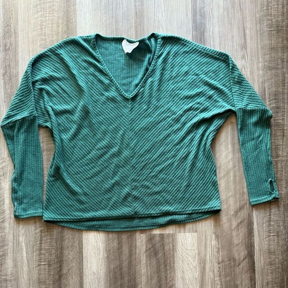 Large Sadie and Sage sweater top - Picture 1 of 3